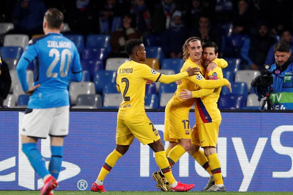 تعادل برشلونة مع نابولي في دور الستة عشر لدوري الأبطال