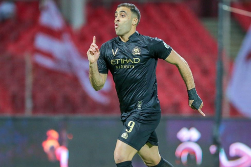 حمد الله يقود النصر لفوز ثمين أمام العين الإماراتي بدوري أبطال آسيا