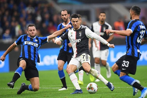 الدوري الإيطالي يدرس تقليص رواتب اللاعبين