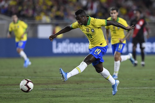 فينيسيوس يتصدر قائمة منتخب البرازيل الأولمبي