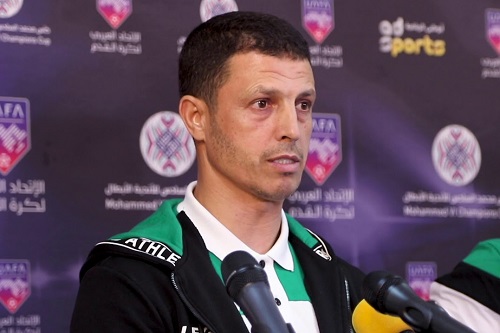 سلامي يُطالب لاعبيه بالالتزام بالتداريب الفردية ويُحذرهم من زيادة الوزن
