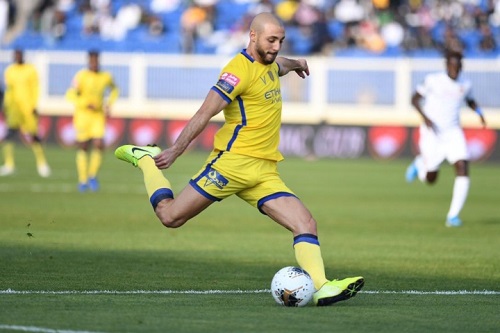 أمرابط يشعل فتيل التوتر بين النصر السعودي والسد القطري