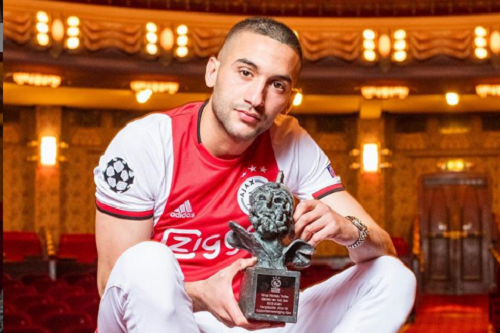 زياش يُتوج بجائزة الأفضل في أياكس للموسم الثالث تواليا