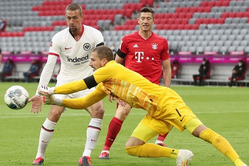البايرن يتطلع إلى النهائي عند مواجهة فرانكفورت في كأس ألمانيا