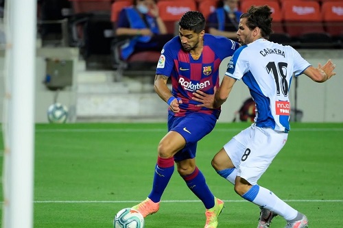 برشلونة يطيح بجاره إسبانيول من دوري الدرجة الأولى ويقلص الفارق عن الريال