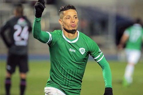مطالب وجدية بإبعاد السعداوي بعد التوقيع مبدئيا للرجاء الرياضي