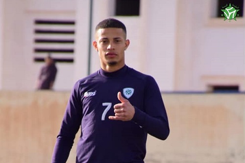 الرجاء يحسم أولى صفقاته الصيفية ويُعزز خط هجومه بمهاجم جديد