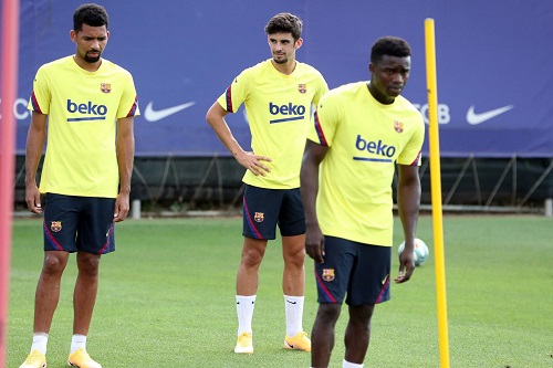برشلونة يخوض تداريبه أسبوعا بلا مدربه كومان