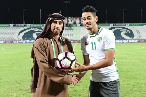 مراد باتنة يوقع رسميا للفتح السعودي لمدة موسمين رياضيين