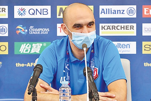 الركراكي يؤكد عدم رضاه عن أداء الدحيل