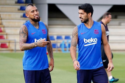 كومان يستبعد سواريز وفيدال من كأس غامبر