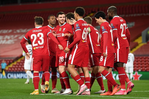 ليفربول يهزم ويستهام بصعوبة وينفرد بصدارة الدوري الإنجليزي