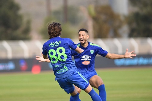 باتنا يقود الفتح لهزم العين ويتصدر الدوري السعودي