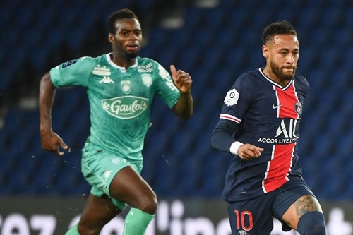 نيمار يقود سان جيرمان لفوز كبير على آنجيه في الدوري الفرنسي