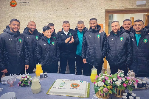 المنتخب المحلي يحتفي بنهضة بركان والرجاء