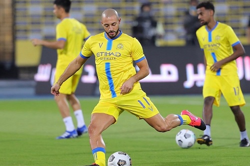 أمرابط يستعيد عافيته ويزف خبرا سارا لمدرب النصر السعودي