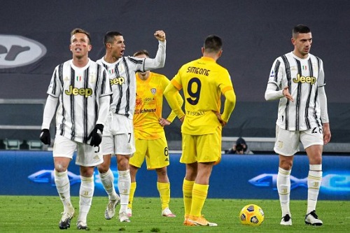 كريستيانو رونالدو يقود يوفنتوس للفوز على كالياري في الدوري الإيطالي