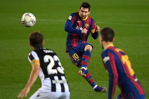 برشلونة ينجو من فخ ليفانتي بفوز باهت في "الليغا" بفضل ميسي