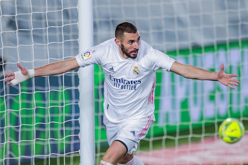 الريال يواصل انتفاضته بثلاثية في إيبار ويزاحم أتلتيكو على صدارة الدوري الإسباني