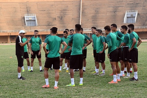 34 لاعبا محليا يدخلون معسكرا تدريبيا بمركب محمد السادس استعدادا لـ"الشان"