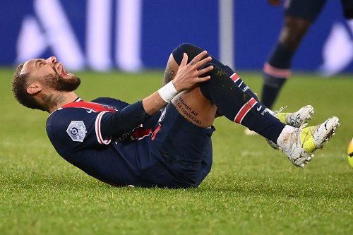 ليكيب: نيمار يغيب 21 يوما عن سان جيرمان وسيكون جاهزا لمواجهة البارصا