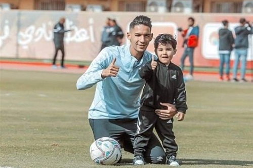 نجل بانون يخطف الأنظار في تداريب الأهلي