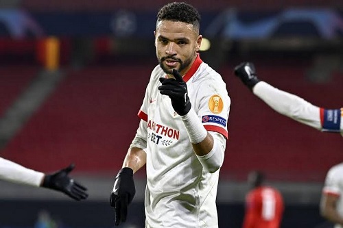 سواريز يبتعد عن النصيري في صدارة الهدافين