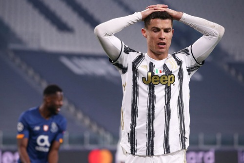 تاكيناردي يفتح النار على يوفنتوس وكريستيانو