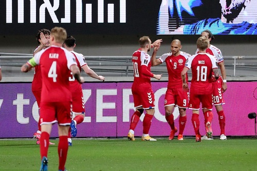 المنتخب الدنماركي ينضم للمروجين لحقوق الإنسان في تصفيات كأس العالم
