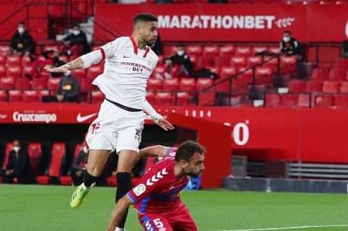 النصيري يرفع غلة تهديفه بـ"الليغا" إلى 15 بعد هز شباك إلتشي