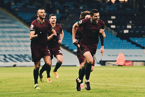 مانشستر سيتي يقسو على زملاء سايس برباعية في الدوري الإنجليزي