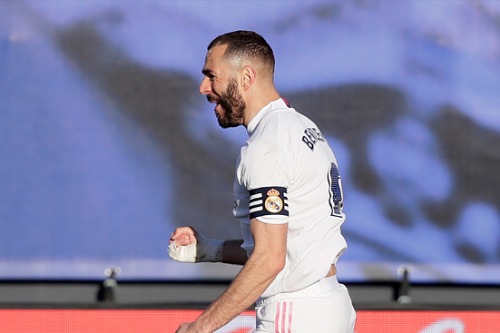 كريم بنزيمة أفضل لاعب في الدوري الإسباني في شهر مارس