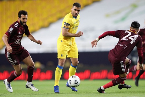 حمد الله مهدد بعقوبة جديدة بعد شكاية من لاعب الفيصلي السعودي