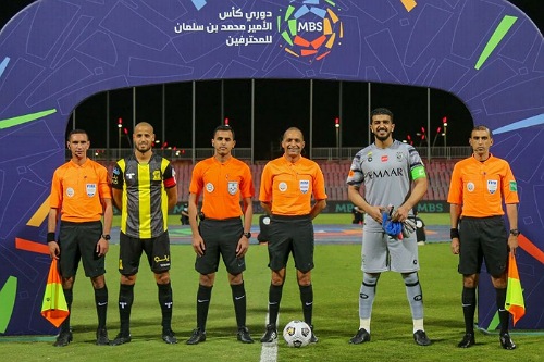 رضوان جيد يقود مباراة ثانية بالدوري السعودي