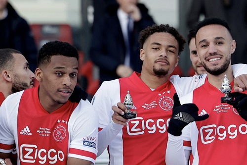 مزراوي والإدريسي ولبيض أبطالا لكأس هولندا