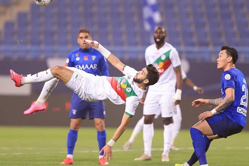الزمالك يسعى للتعاقد مع أزارو من الاتفاق ورئيس الأخير يرفض تسريح اللاعب