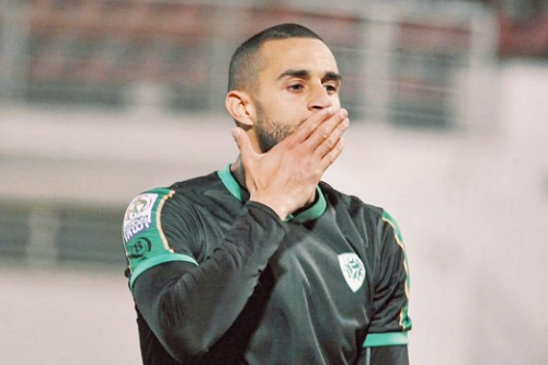 بطل الدوري السعودي يصرف النظر عن النفاتي ويتجه لتعويضه بلاعب آخر من "البطولة برو"