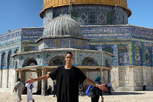 بانون يوجه رسالة دعم إلى المسجد الأقصى