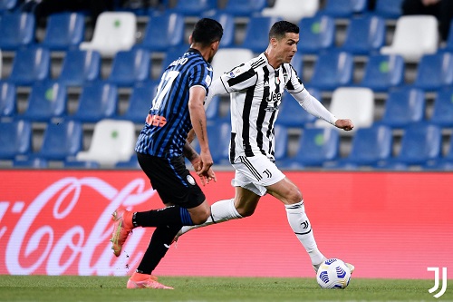 يوفنتوس يغتال أحلام أتالانتا بثنائية ويصالح جماهيره بالتتويج بكأس إيطاليا