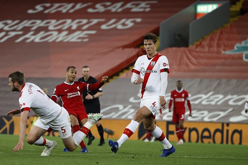 ليفربول يستعيد الانتصارات أمام ساوثهامبتون