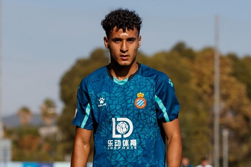 الواعد عمر الهلالي في الطريق للحصول على الجنسية الإسبانية و"لاروخا" يستعد لاستدعائه