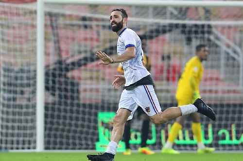 فتوحي على طاولة كارتيرون لتعويض الرحيل المنتظر لفرجاني ساسي في الزمالك المصري