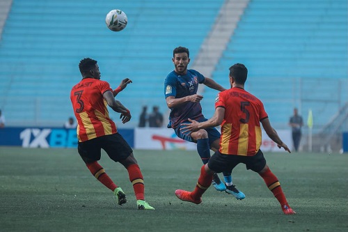 الأهلي يصطدم بجدار كايزر الدفاعي في رحلة البحث عن "العاشرة"