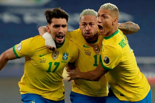 باكيتا يقود البرازيل لنصف نهائي كوبا أمريكا