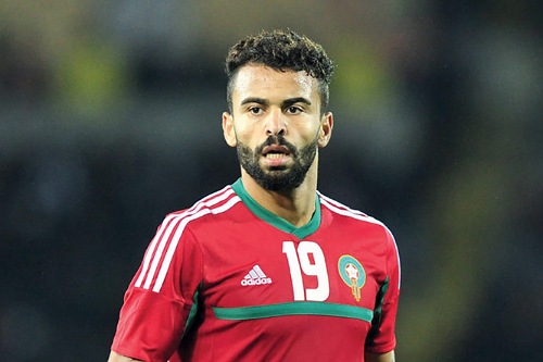 المهدي برحمة يحمل قميص الكويت الكويتي