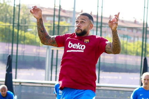 ديباي عند تقديمه لاعبا لبرشلونة: أحلم باللعب إلى جانب ميسي