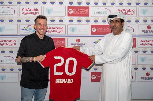 الشارقة الإماراتي يعلن ضم البرازيلي بيرنارد