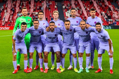 برشلونة يسجل نيكو وبالدي وغافي وتيناس في قائمة دوري أبطال أوروبا