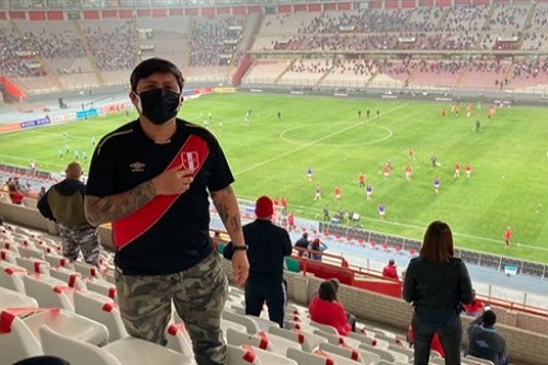 حكومة بيرو تسمح بعودة الجماهير إلى الملاعب