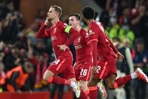 ليفربول يهزم ميلان بقذيفة هندرسون في الأبطال